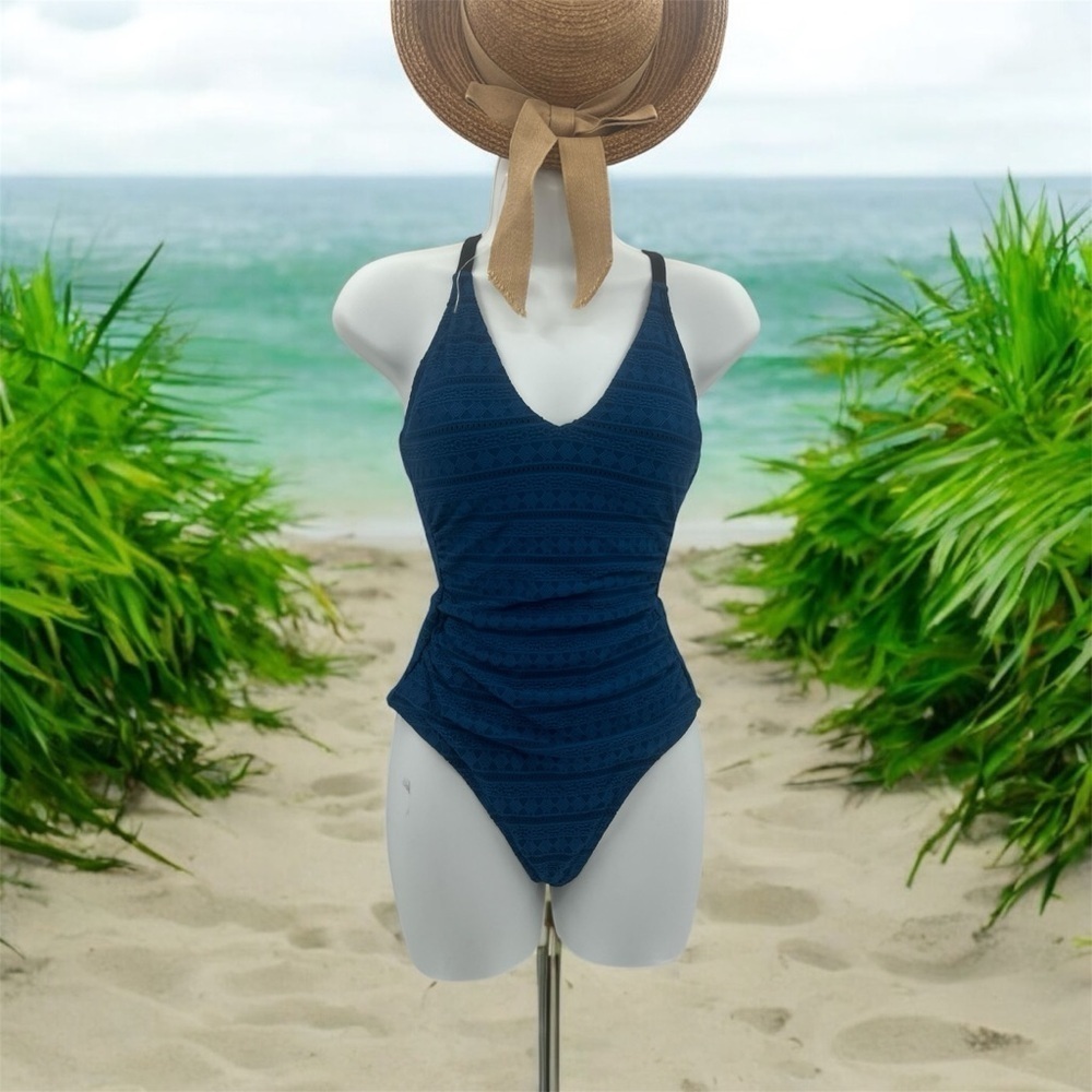 Cupshe V-Neck Strappy Back Top Size S | New with Tags